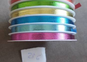 Wstążki brokat i metaliczne