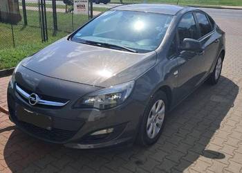 Opel Astra J 1.4T 2013r