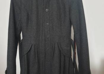 Grafitowy płaszcz z paskiem XS Cropp