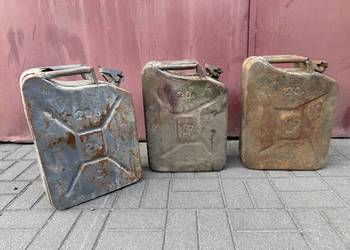 Zabytkowe Radzieckie Karnistry 20L