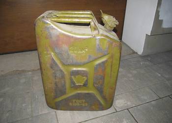 Kanister 20L plus lejek CCCP z PRL