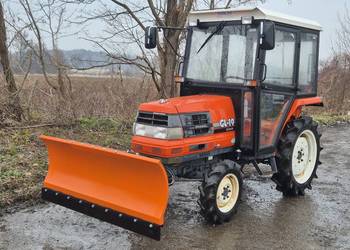 Traktorek KUBOTA GL19D 19KM 4×4 Pług 150cm