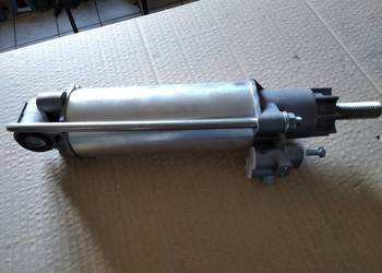 Jelcz T120 siłownik drzwi