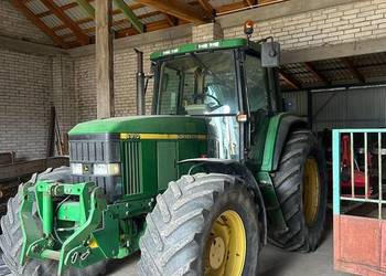 Sprzedam maszyny rolnicze, John Deere, opryskiwacz, pługi, talerzówka