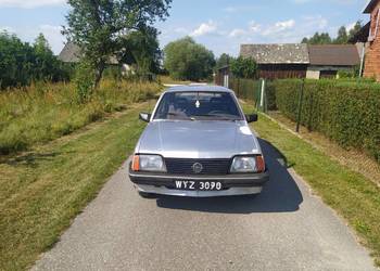 Opel Ascona C