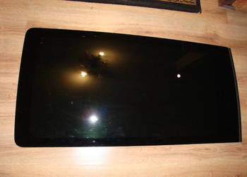 szyba boczna lewa ciemna 2 rząd vito ,v klasa,w 447