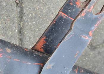 Motorynka mocowanie głowicy silnika