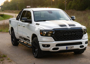 RAM 1500 5.7 HEMI / 4X4 / MAŁY PRZEBIEG / LPG