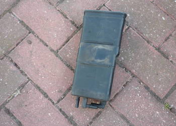 Filtr węglowy Renault Laguna 8200004960
