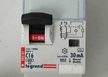 LEGRAND WYŁĄCZNIK RÓŻNICOWONADPRĄDOWY P312 1P+N C16