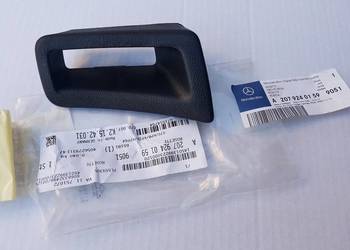 osłona pasa prawy tył Mercedes E207 C207 cabrio