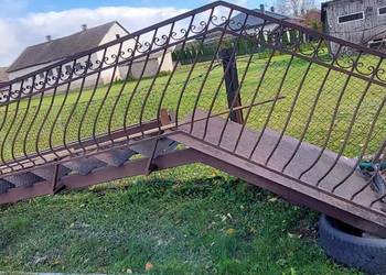 Sprzedam schody zewnętrzne w bardzo dobrym stanie