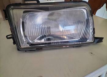 Reflektor przedni prawy  Audi 80 B4