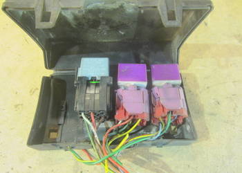 skrzynka przekaźników przekaźnik peugeot 206 9610927380