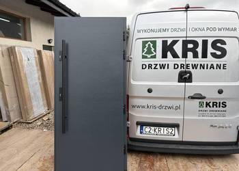 Drzwi dostępne od ręki z antabą dwukolor antracyt czyte powietrze