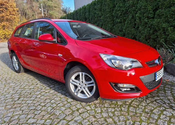 Opel Astra Sport Tourer- 1.6 Selection J (2009-2019) Opel Astra Sport Tourer- 1.6 Selection J (2009-2019)