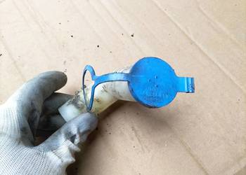 AUDI 80 B4  WLEW WLEWKA RURA KOREK ZBIORNICZKA PŁYNU SPRYSKIWACZY