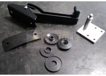 ZAMKNIĘCIE Z PRZYTRZYMANIEM SZYBY ZESTAW DEUTZ  C004561