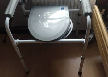 Składane krzesło toaletowe bariatryczne