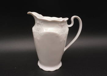 Elegancki Mlecznik Tirschenreuth Bavaria – Klasyka i Reliefy