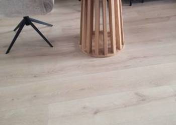 Stół Tavo firmy Furnirest fornir i drewno dąb naturalny 100 cm rozkładany