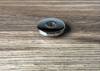 NOWA CZESKA OSŁONA NA ŁOŻYSKO KOŁA JAWA 50 KACZKA PANCERKA MUSTANG JAWKA