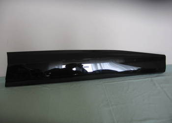 89A853960A/ AUDI Q4 E-Tron. Listwa drzwi przednich prawych. Używana.Orygina
