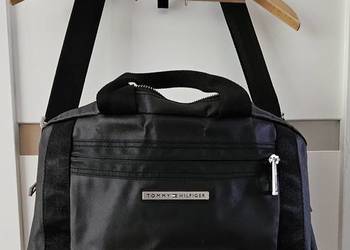 Tommy Hilfiger torba torebka a4  100% oryginał Usa listonoszka