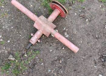 Wałek przejęcia mocy z kołem pasowym