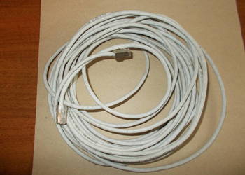 Kabel skrętka z wtykiem RJ45/UTP do komputera