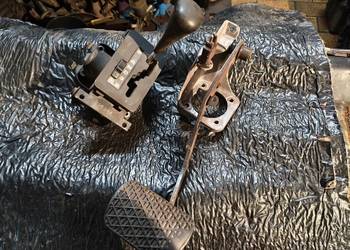 Wybierak gałka automat pedał hamulca Mercedes W124 W201 190 124