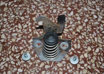 Zaczek pokrywy silnika zaczep maski BMW E60 ME61 E63 E64 X3 E83