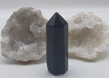 Unikat kolekcjonerski naturalny czarny kwarc stojący stożek 73 mm #56