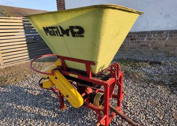 Rozsiewacz taśmowy Motyl do nawozu i wapna Jak Nowy