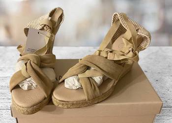 Nowe i oryginalne espadryle Anna Field
