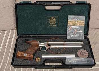 Pistolet Steyr LP10e (LP10 e) - rękojeść M - prawy