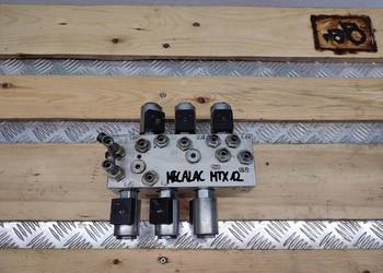 Blok hydrauliczny Mecalac MTX 12 (6090199 VMF)