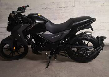Sym nhx 125 mocny motorek dla początkujących.