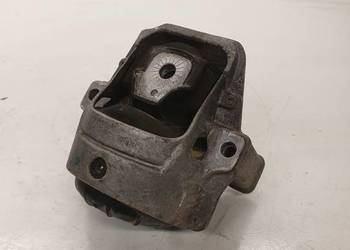 ŁAPA PODUSZKA SILNIKA AUDI A4 A5 Q5 8R0199381AJ