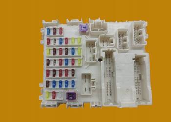 SKRZYNKA BEZPIECZNIKÓW P601-9554 1.2 B Suzuki Swift V (2010-2017)