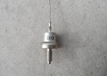 Dioda ZX12 gwint M4 12V 10W  Nowe