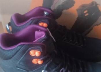 Damskie buty treningowe rozmiar 39 – długość wkładki 25 cm