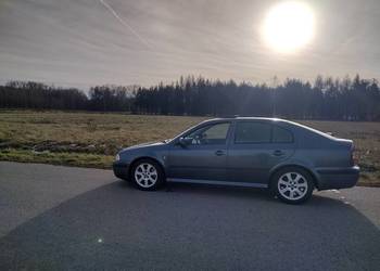 Škoda Octavia  Laurin & Klement 1.8 Turbo/Zadbana/Długie opłaty/Bogate wpos