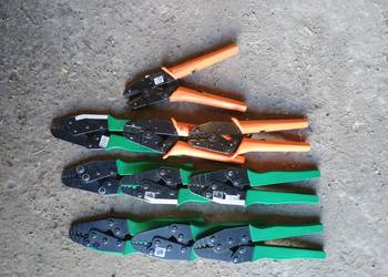 Zaciskarki elektryczne do końcówek ręczne zestaw zaciskarka praska