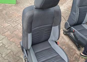 FOTEL PRAWY PRZÓD TOYOTA AURIS II E18 LIFT FOTEL PRAWY PRZÓD AURIS II