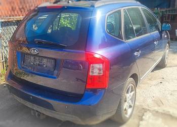 Kia carens trzeciej generacji lampy tylne lewa i prawa