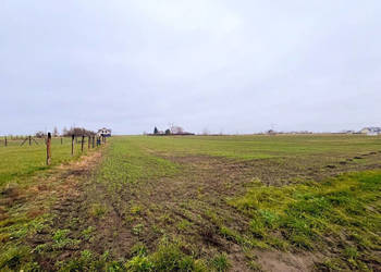 Działki na sprzedaż-świetna lokalizacja