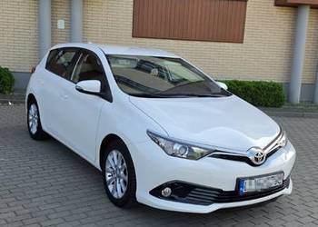 Sprzedam auto marki Toyota Auris 1.2 benzyna turbo 2016 rok.