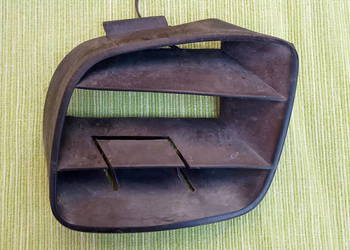 Audi 80 B3 Kratka lewa zderzaka przód 893807367 Audi 80 B3 Kratka lewa zderzaka przód 893807367