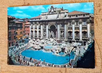 BAROKOWA FONTANNA DI TREVI W RZYMIE